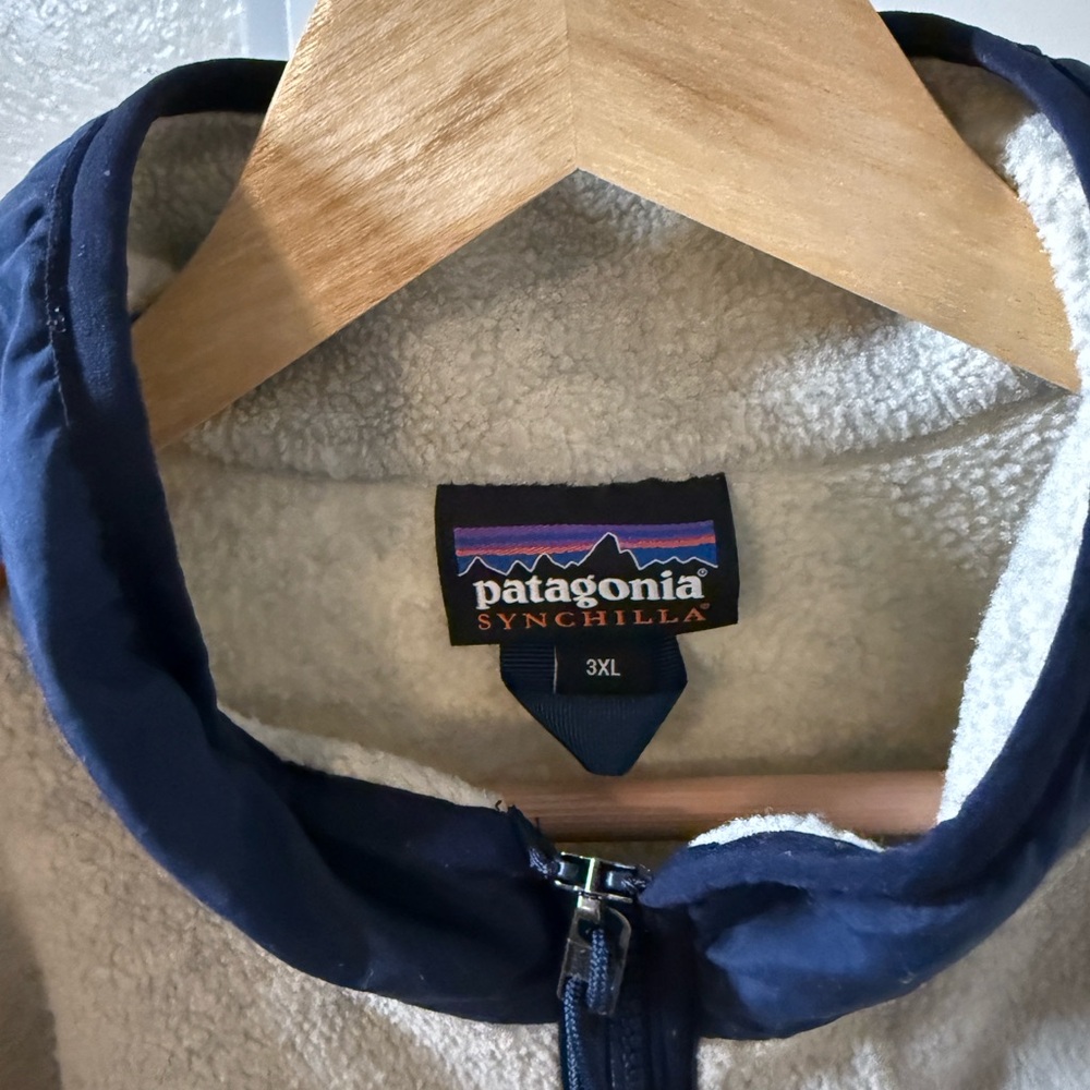 Patagonia Oatmeal and Blue Vest - Picture 3 of 3